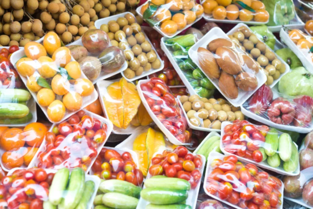 Réduction des emballages de fruits et légumes : des précisions